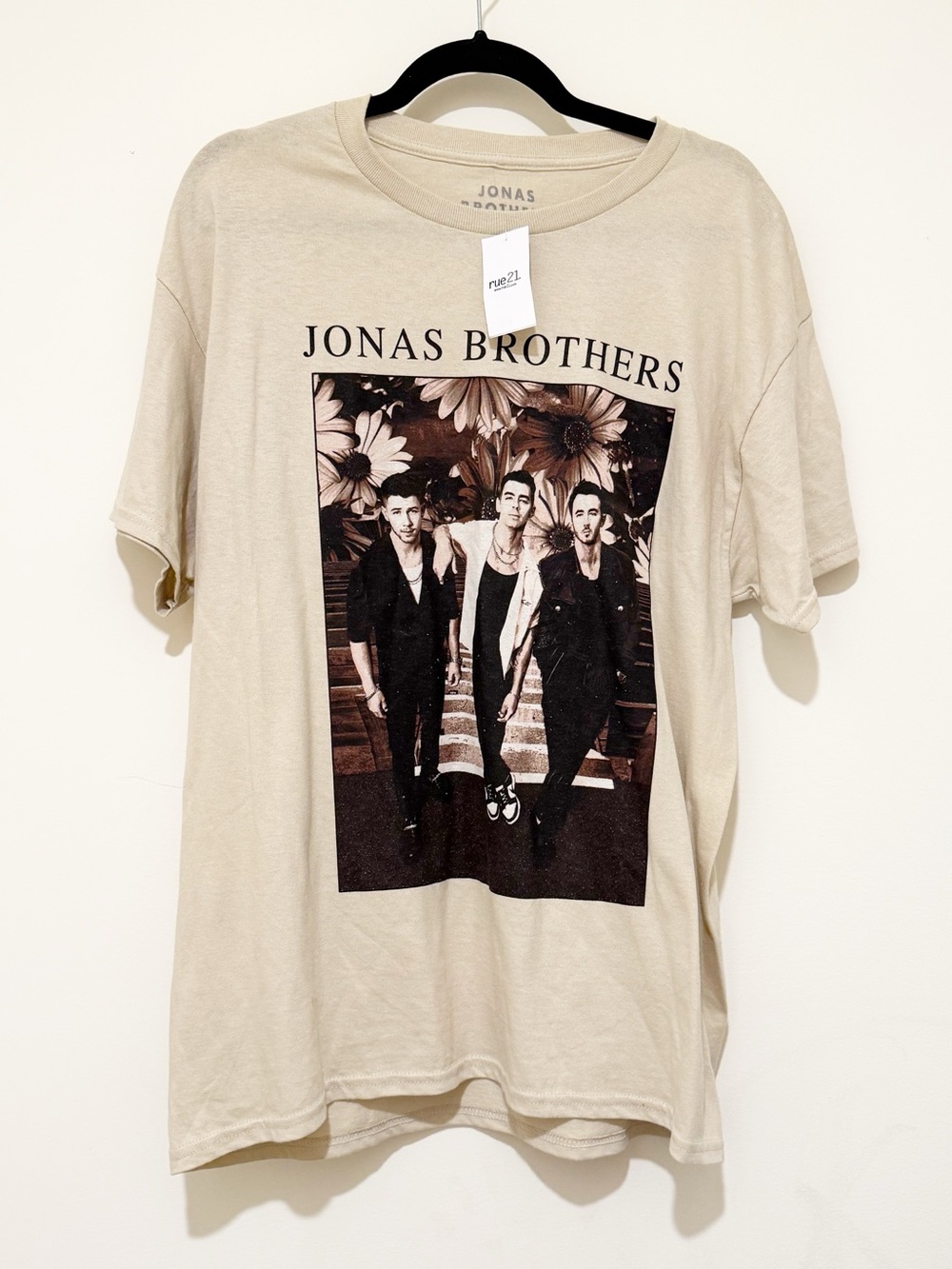 Rue21 Beige Jonas Brothers Graphic Tee
